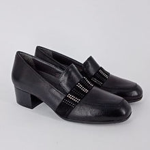 Carica l'immagine nel visualizzatore di Gallery, Melluso- Scarpa donna comoda in pelle nera con strass.