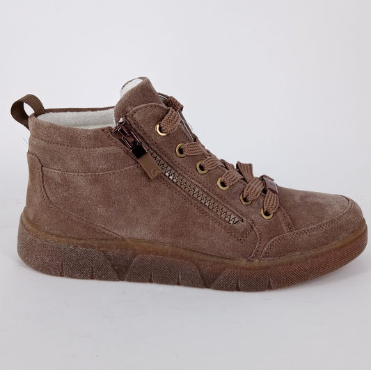 ARA- Polacchino in camoscio beige. -