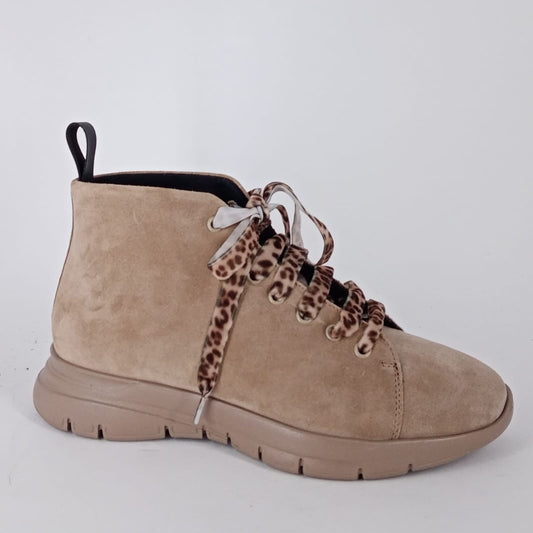 FRAU- Polacchino donna in pelle scamosciata Beige .