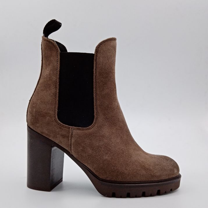 FRAU - Tronchetto in camoscio taupe -50%