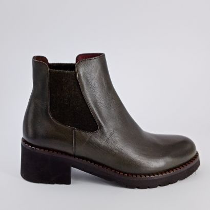 CALPIERRE Tronchetto beatles in pelle verde edera . - 30%
