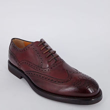 Carica l'immagine nel visualizzatore di Gallery, CALPIERRE . Francesina uomo in pelle bordeaux e puntale a coda di rondine . -20%
