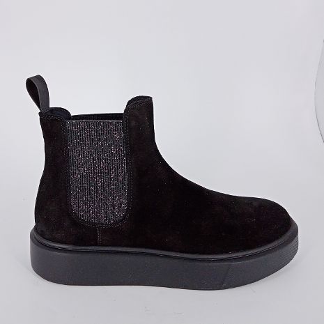 FRAU- Beatles in pelle scamosciata nera . -50%