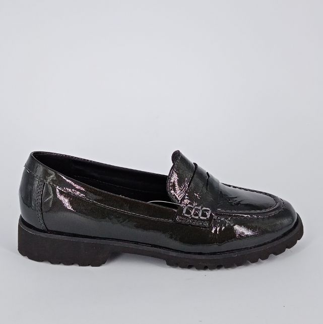 CINZIA SOFT . Mocassino in vernice grigio . -30%