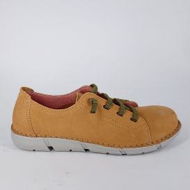 OBIKA . Sneakers in nubuk ocra - 30 %