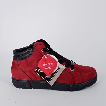 ARA . Polacchino in GORETEX in camoscio rosso India .