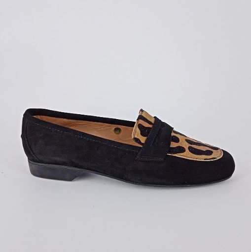 MORATTI - Mocassino in camoscio nero con mascherina animalier .