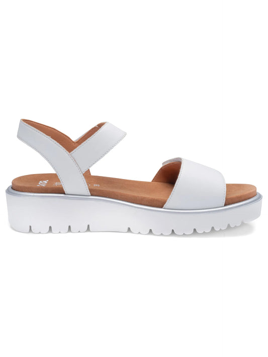 Ara - Sandalo comodo  in pelle bianca.