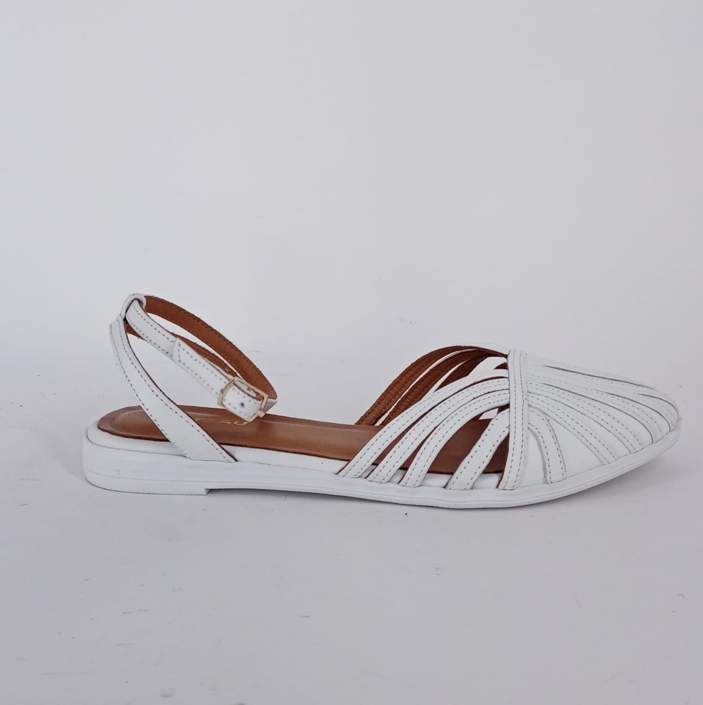 Frau- Ballerina a ragnetto in pelle bianca.