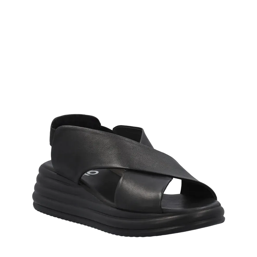 Bueno - Sandali comodi in pelle nera.