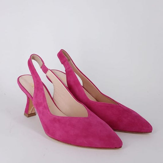 Melluso . Decolètte slingback in pelle scamosciata fucsia.
