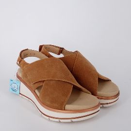 Ara -  sandalo comodo in pelle scamosciata rum.