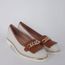 Carica l&#39;immagine nel visualizzatore di Gallery, Cinzia Valle -Ballerina  Mocassino in pelle panna e cuoio.
