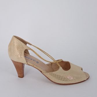 .MRC . Sandalo in pelle laminata con tallone e cinghie incrociate - 50%