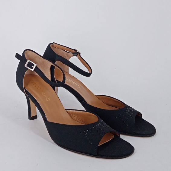 .MRC . Sandalo nero con tallone e cinghietta - 50%