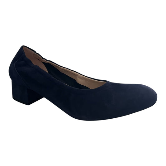 Melluso -  Dècolletè in camoscio blu.