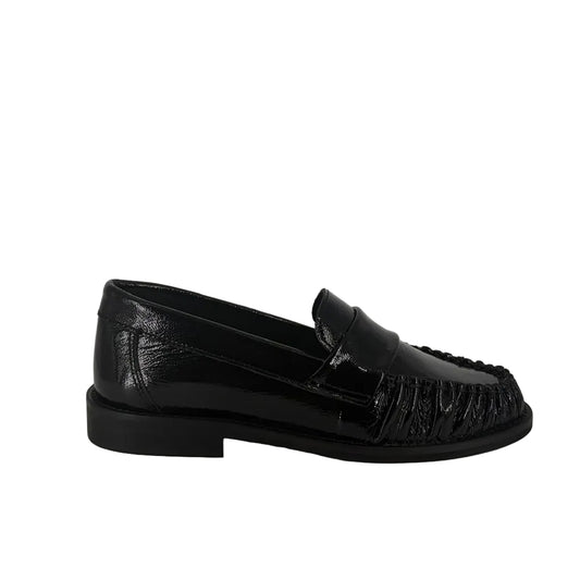 CNQ5 - Mocassino in pelle  verniciata nera.