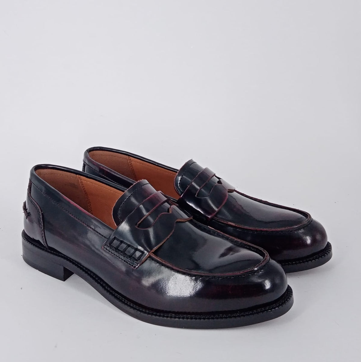 Melluso- Mocassino college donna in pelle bordò.