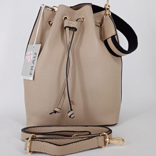 Frau - Borsa secchiello in pelle beige.