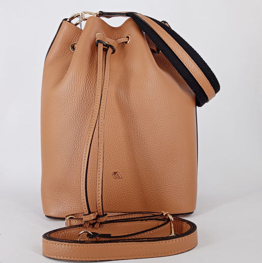Frau - Borsa secchiello in pelle cognac.