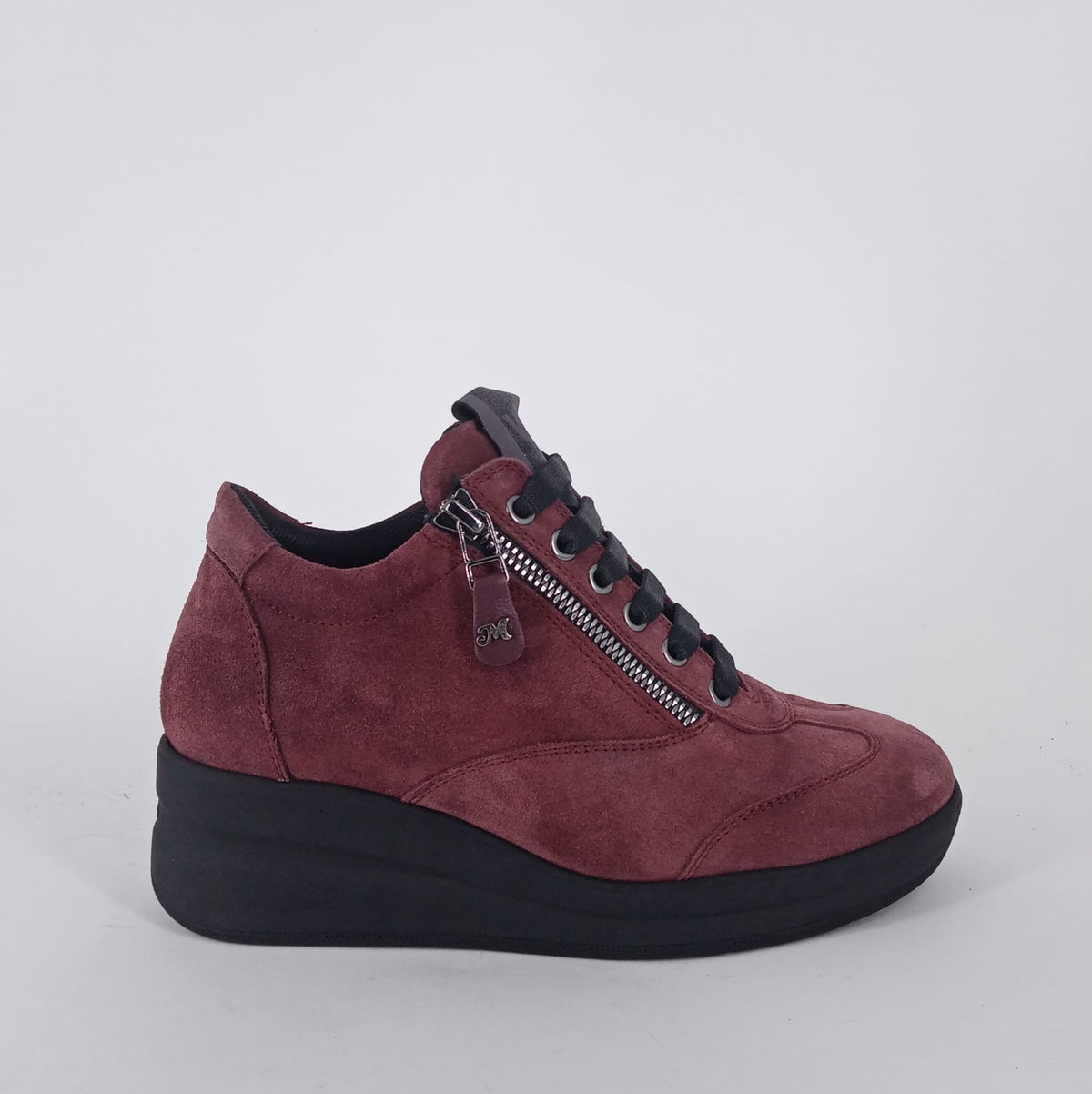 MELLUSO WALK- Sneakers in morbido camoscio bordeaux con lacci e zip. -50%