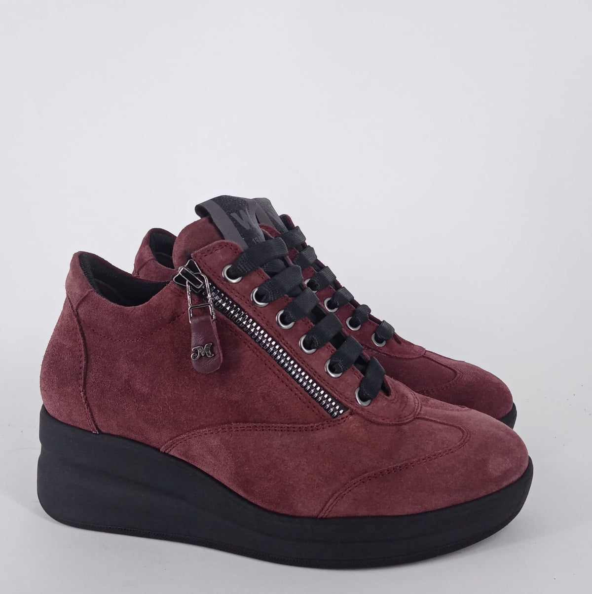 MELLUSO WALK- Sneakers in morbido camoscio bordeaux con lacci e zip. -50%