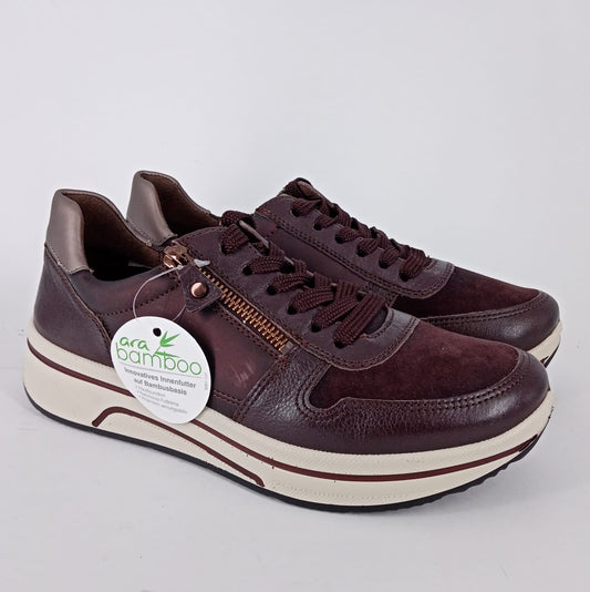 ARA-  Sneakers da donna in pelle amarone.  -