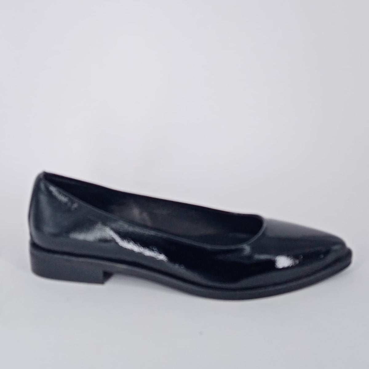 MRCshoes- Ballerina in naplack nera.-