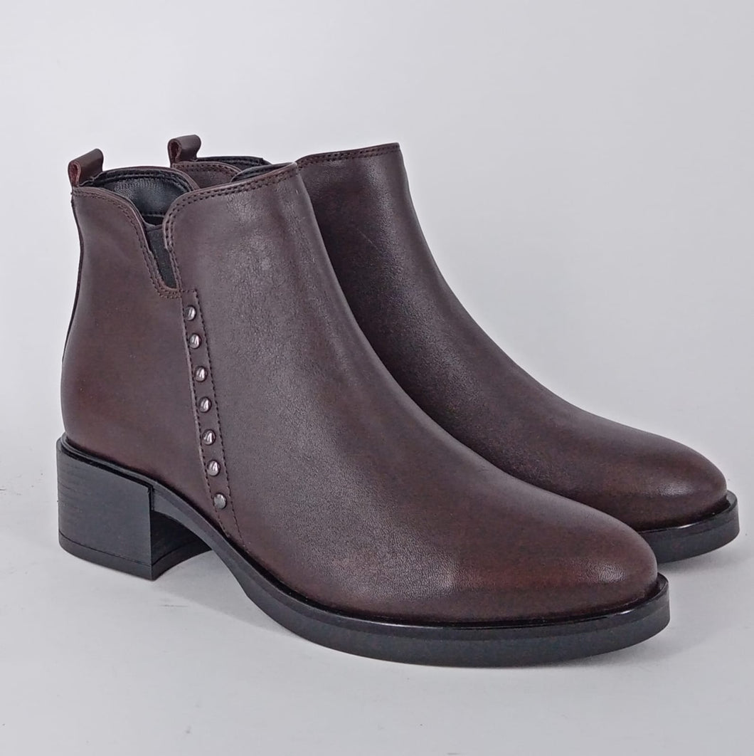 Melluso- Tronchetto donna in pelle testa di moro.