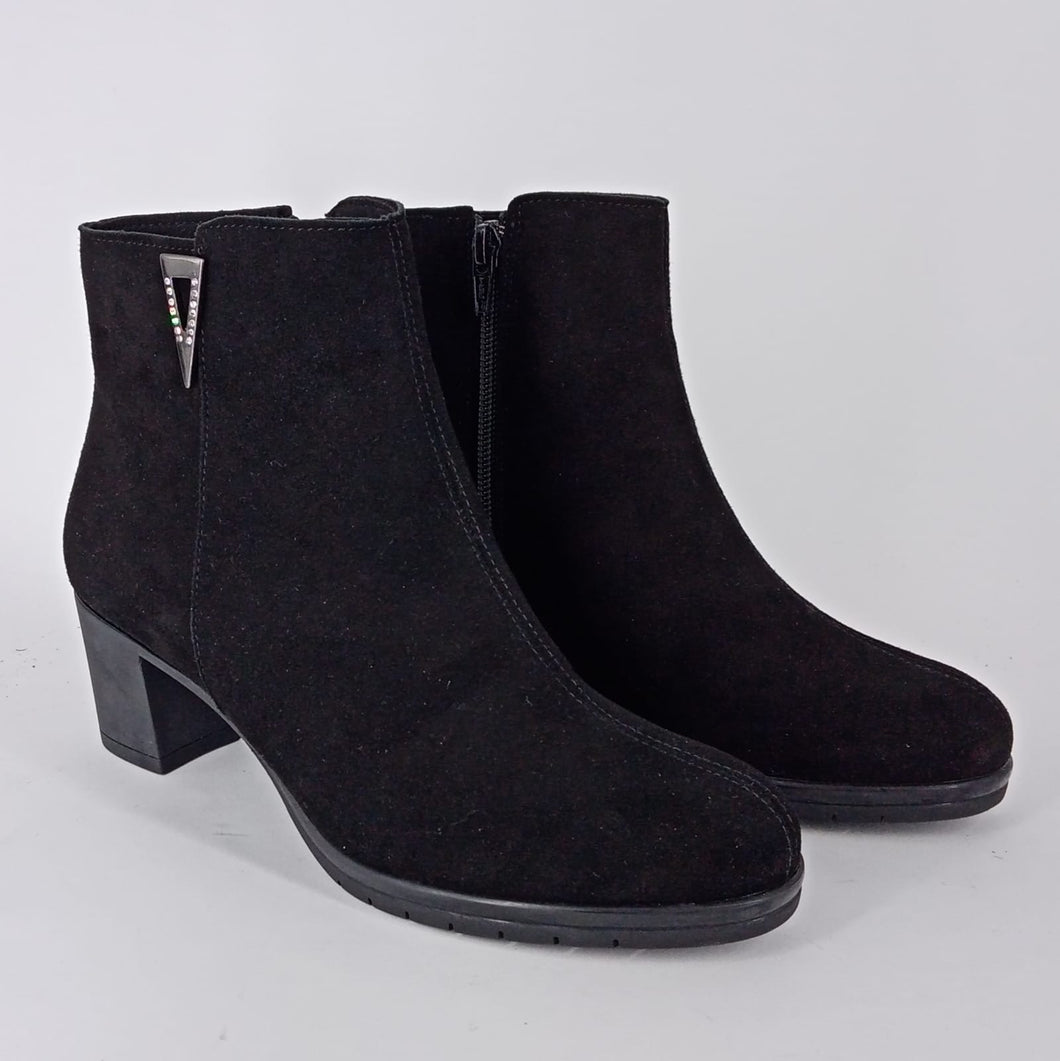 SUSIMODA - Tronchetto in pelle scamosciata nera  -