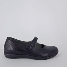 Carica l&#39;immagine nel visualizzatore di Gallery, BENVADO - Decolleté in pelle nera. -50%
