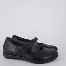 Carica l&#39;immagine nel visualizzatore di Gallery, BENVADO - Decolleté in pelle nera. -50%
