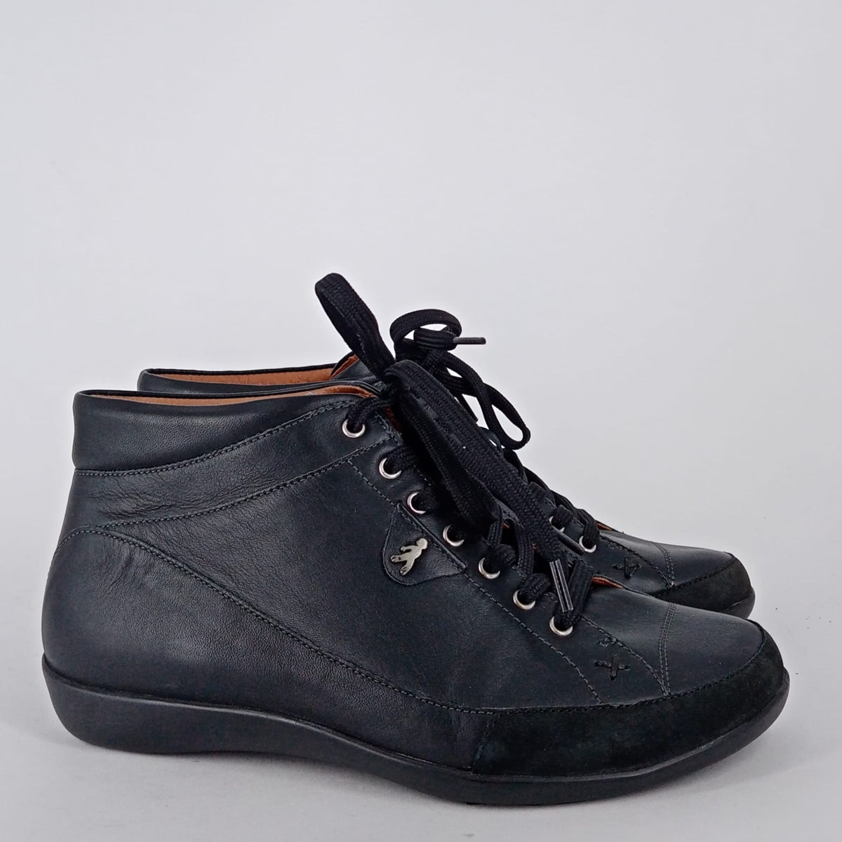 BENVADO - Polacchino in pelle nera - 50%