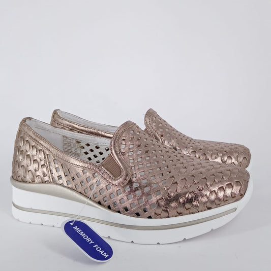 MRC - Scarpa comoda bronzo .