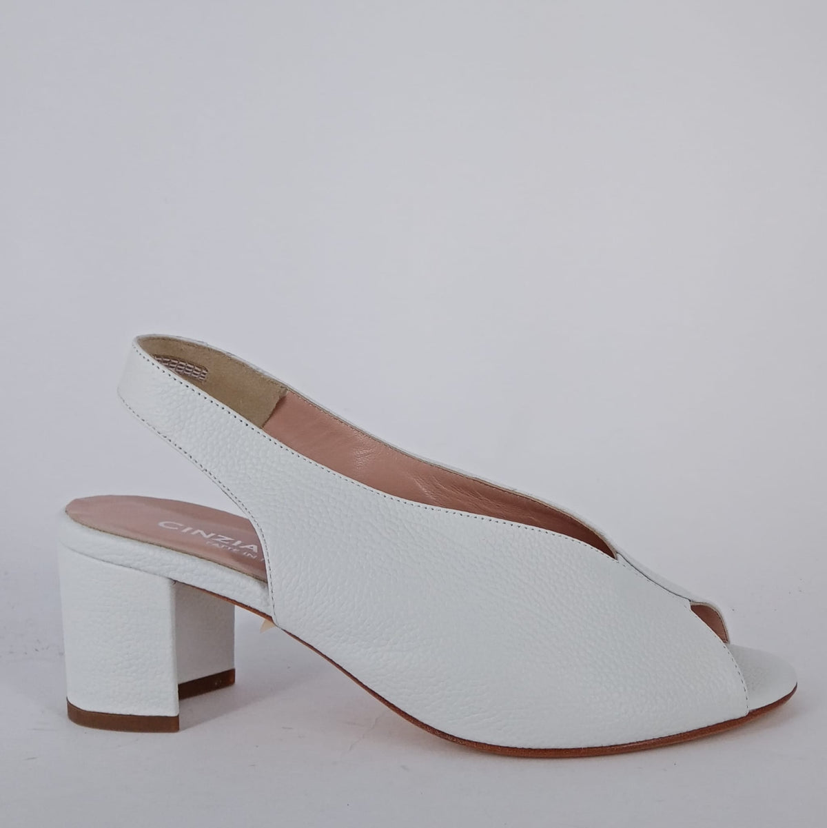 Cinzia Valle - Sandalo comodo in pelle bianca. -30%