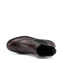 Carica l&#39;immagine nel visualizzatore di Gallery, Frau - Beatles donna  a coda di rondine in pelle bordò.
