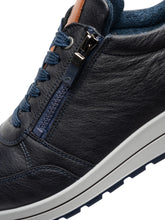 Carica l&#39;immagine nel visualizzatore di Gallery, Ara - Sneakers uomo in pelle blu.
