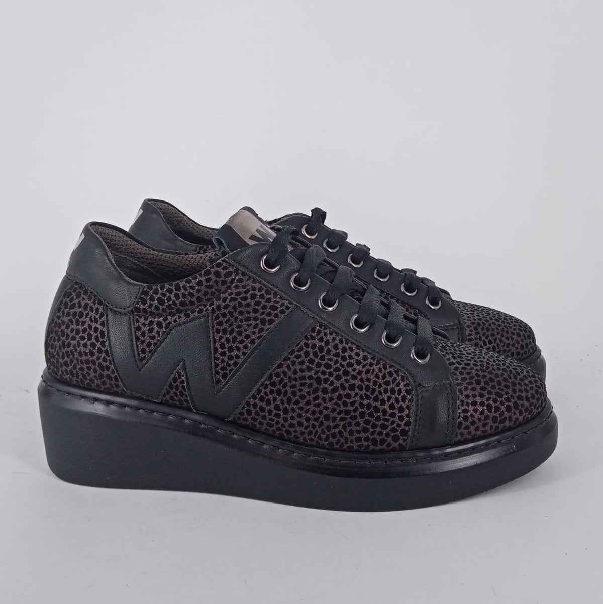 MELLUSO WALK- Sneakers allacciata in pelle nera e marrone- 50%