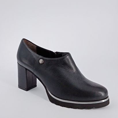 MUSELLA  Scarpa accollata con zip. -50%