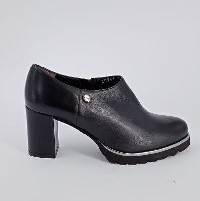 MUSELLA  Scarpa accollata con zip. -50%