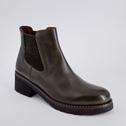 CALPIERRE  Tronchetto beatles  in pelle verde edera . - 30%