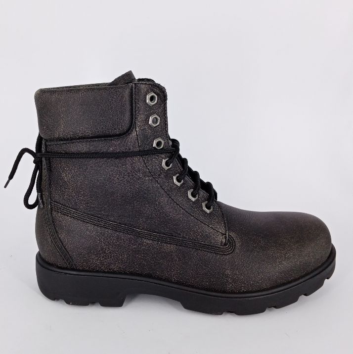 FRAU - Anfibio uomo in pelle vintage nera -50%