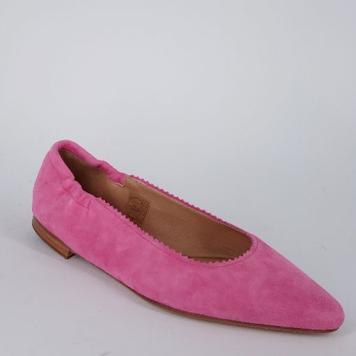 PROSPERINE . Ballerine in camoscio fuxia .