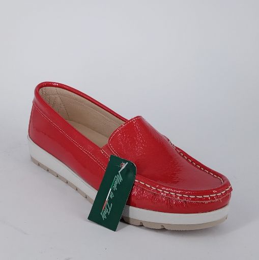 COMFORT . Mocassini in vernice rossa . 20%