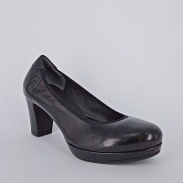CALPIERRE    - decolte' in pelle nera   -   50    %