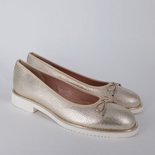 Cinzia Valle - Ballerina in pelle platino.