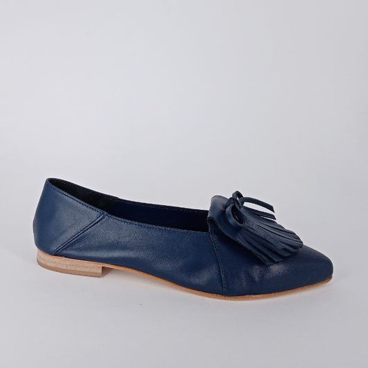 MASTRO DOMENICO  . Ballerina in pelle blu con frangia  30%