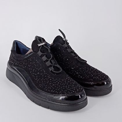 Melluso Walk - Sneakers in camoscio e vernice nera. - 30%