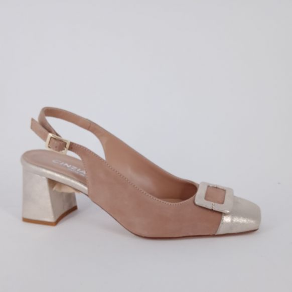 CINZIA VALLE - Decolletè SLING BACK in camoscio sabbia e riporti platino .